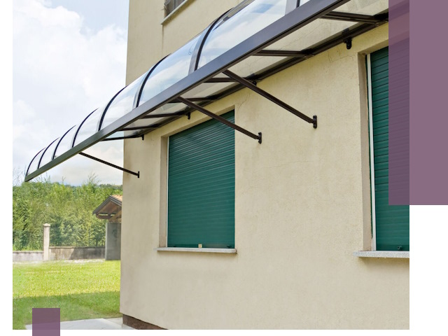 Козырьки над окнами в Ставрополе — изготовление и монтаж по выгоде