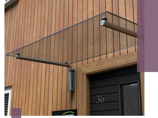 Стеклянные козырьки на входы и фасады в Ставрополе